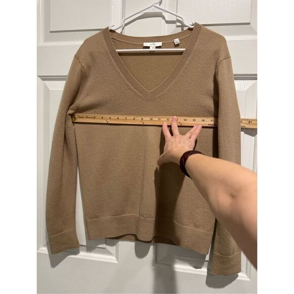 Vince 100% Cashmere Weekend V-Neck Sweater Women’s Small - Picture 5 of 12